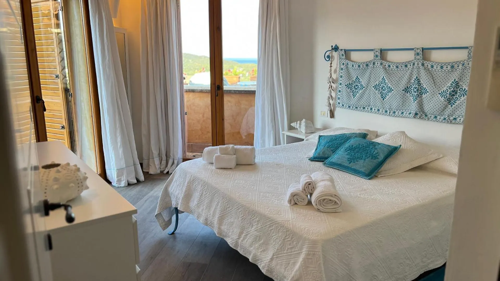 Chia Villa Violet